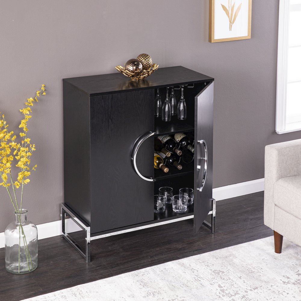 Pierton Double-Door Bar Cabinet. Picture 3