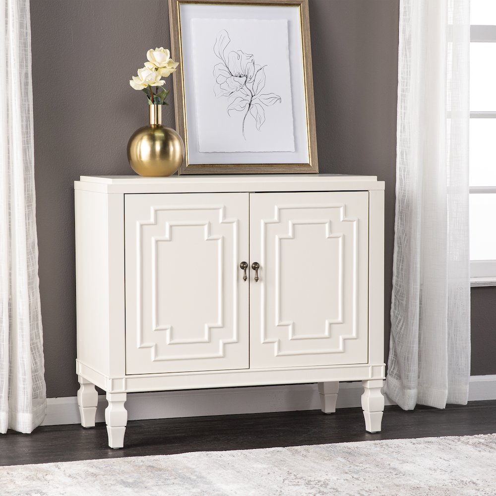 Tropman Antique White Double-Door Accent Cabinet. Picture 2