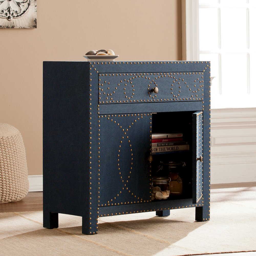 Florian Accent Cabinet. Picture 3