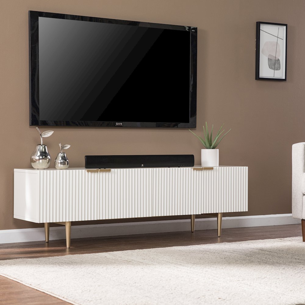 Pilston 4-Door Media Console. Picture 2