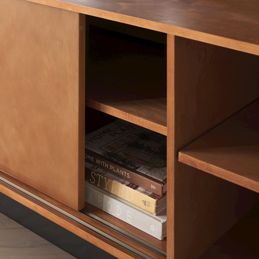Mainebury TV/Media Stand. Picture 5