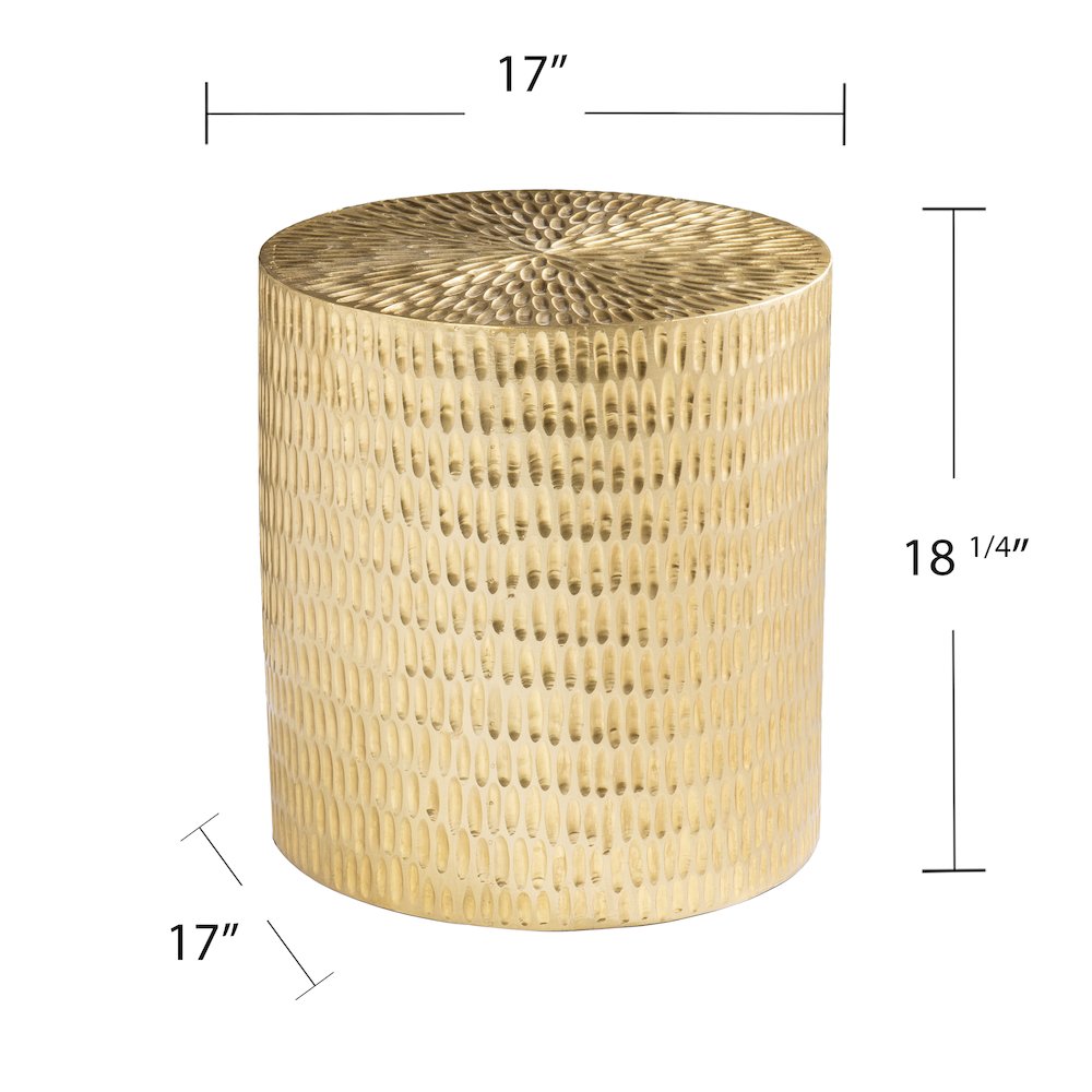 Doylin Round Accent Table. Picture 5