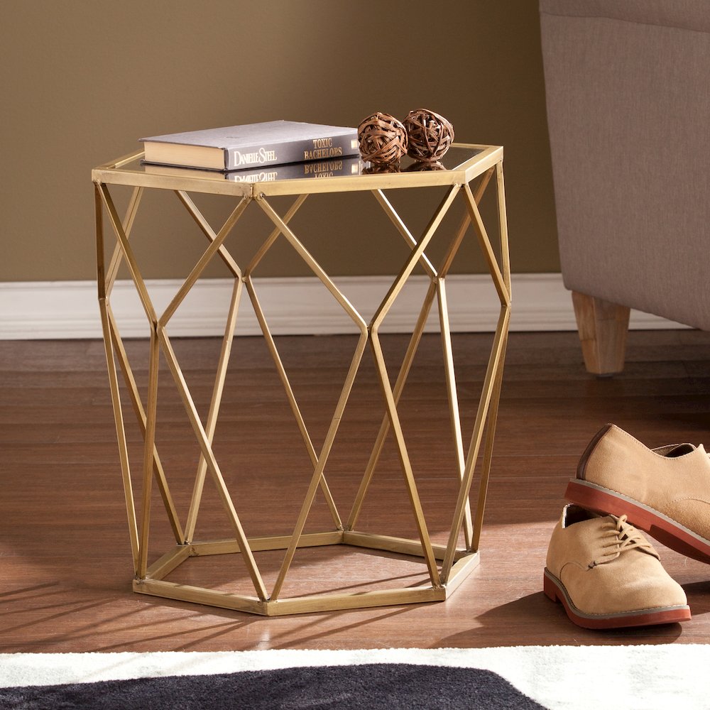 Joelle Geometric Accent Table. Picture 2