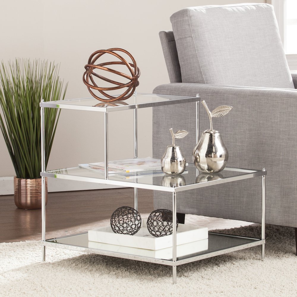 Knox Glam Mirrored Accent Table. Picture 2