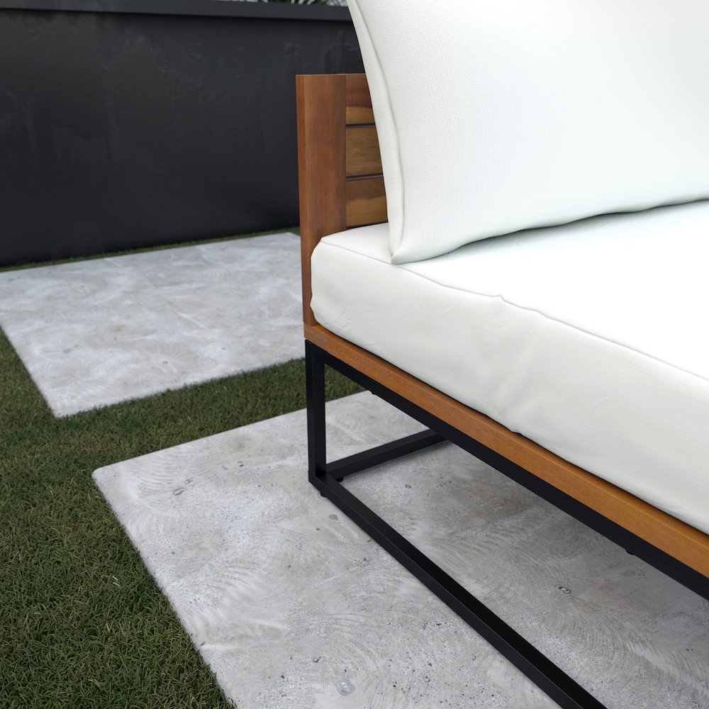 Taradale Outdoor Chair with Cushions. Picture 4