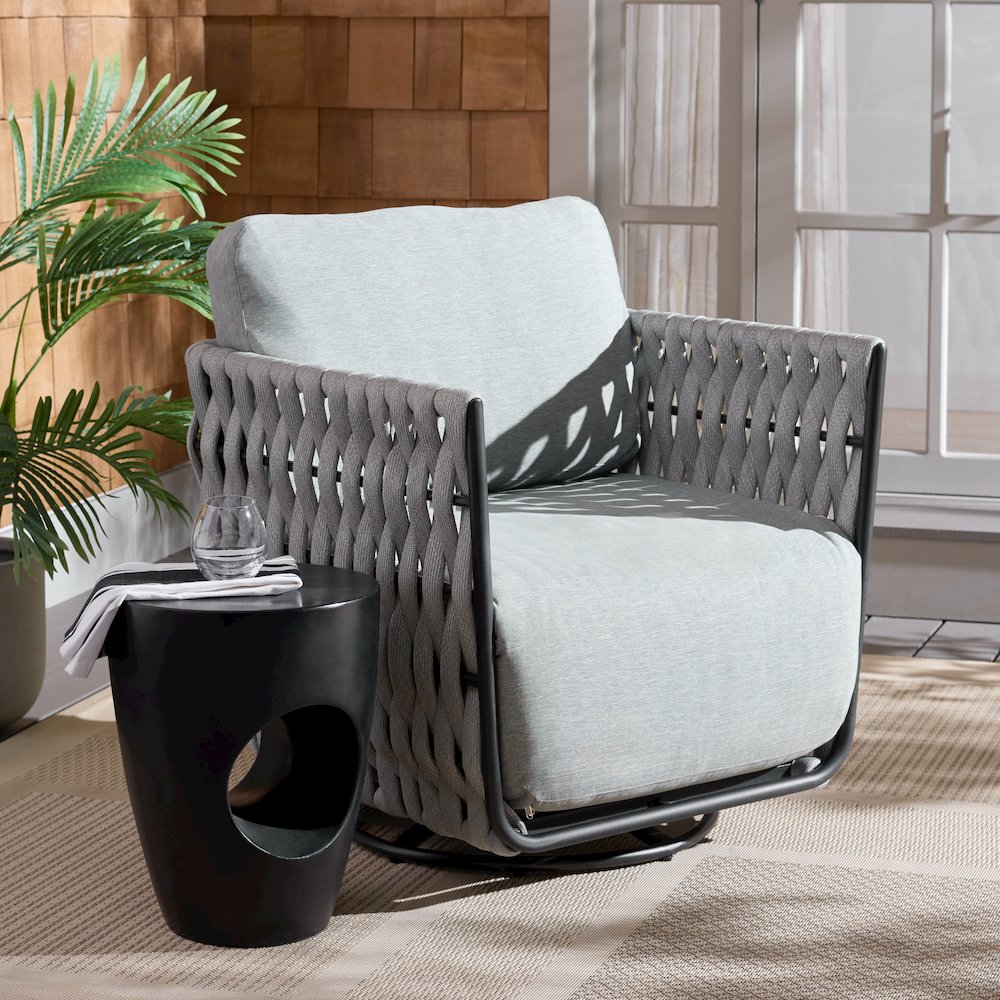 Nicole Rope Patio Swivel Chair. Picture 1