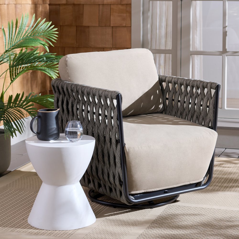 Nicole Rope Patio Swivel Chair. Picture 2