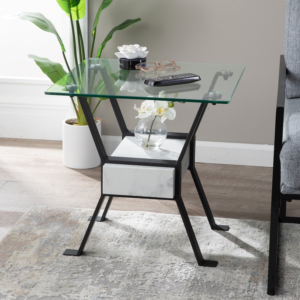 Darvette Glass-Top End Table in Black Color. Picture 3