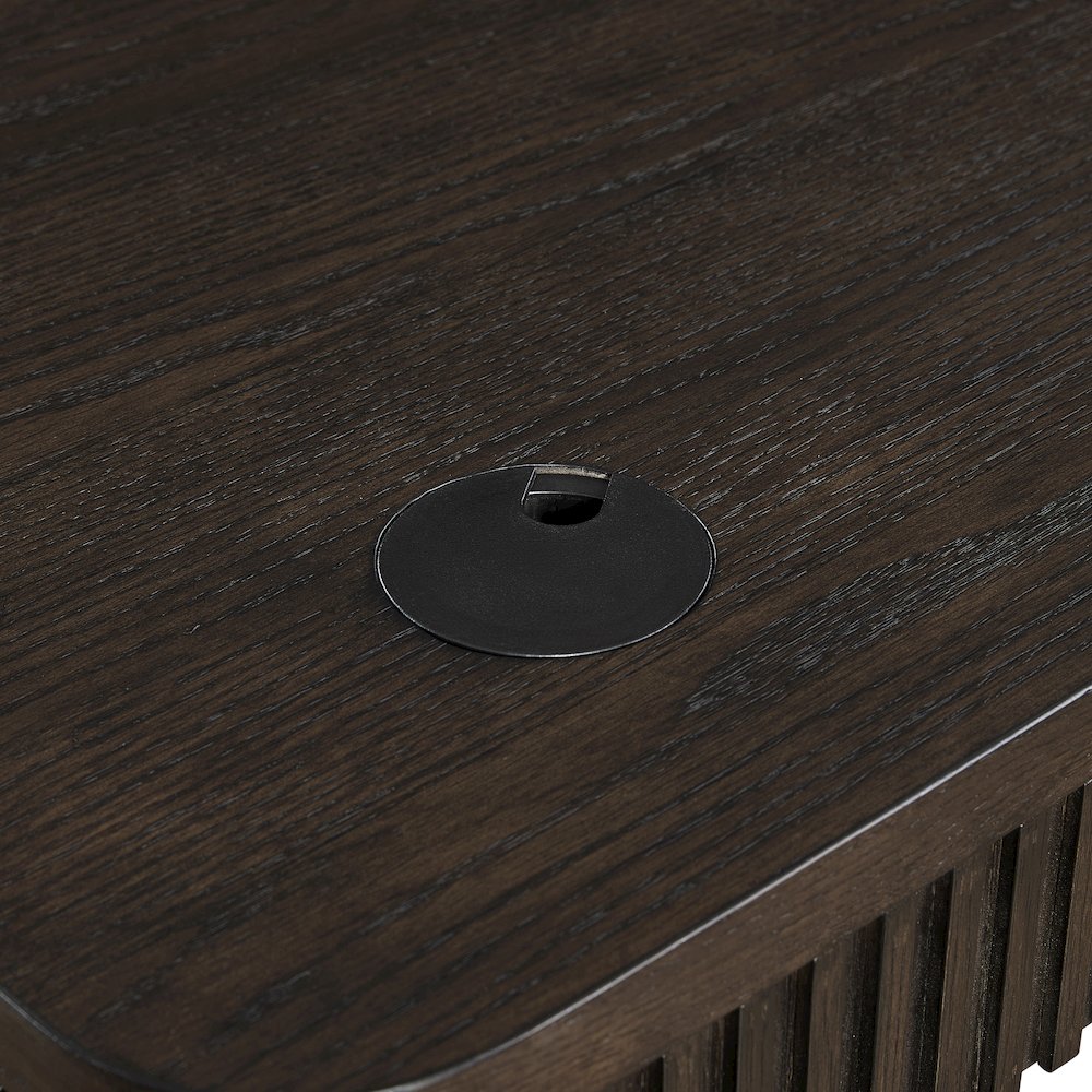 Tulane Executive Credenza, Brown. Picture 5