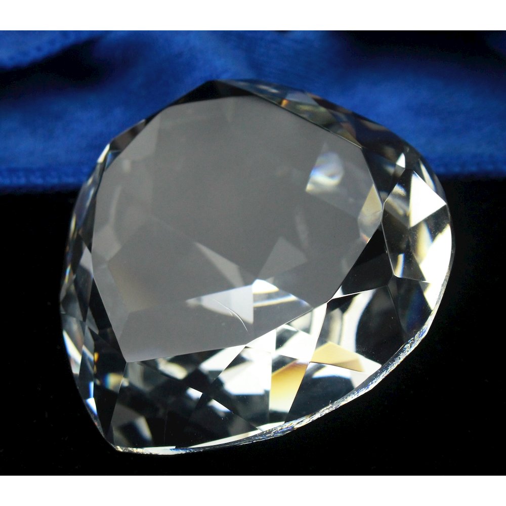 Heart Shape Paperweight. Picture 4
