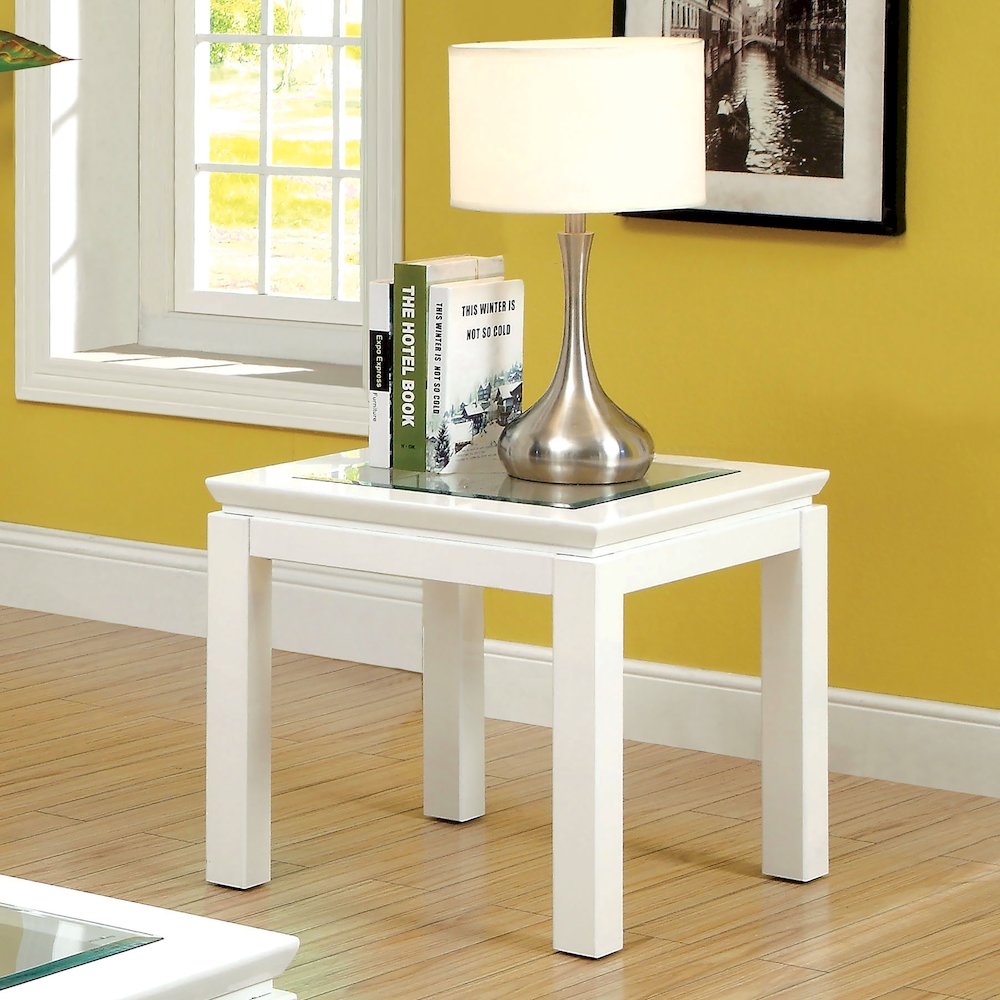 Kristof Glass Top Square End Table in Glossy White. Picture 2