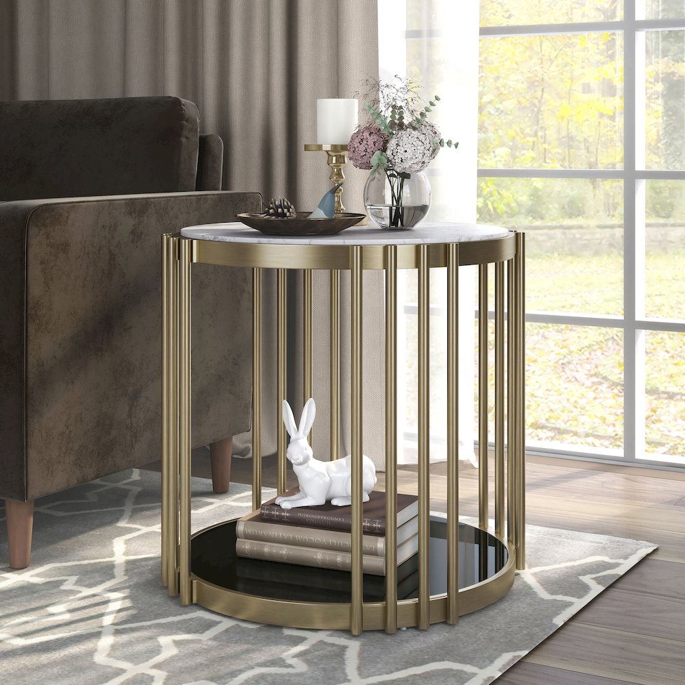 Kual Contemporary Metal 1-Shelf End Table in Brass. Picture 4