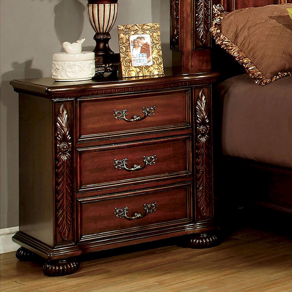 Eleo Traditional Wood 3-Drawer Nightstand in Brown Cherry. Picture 4