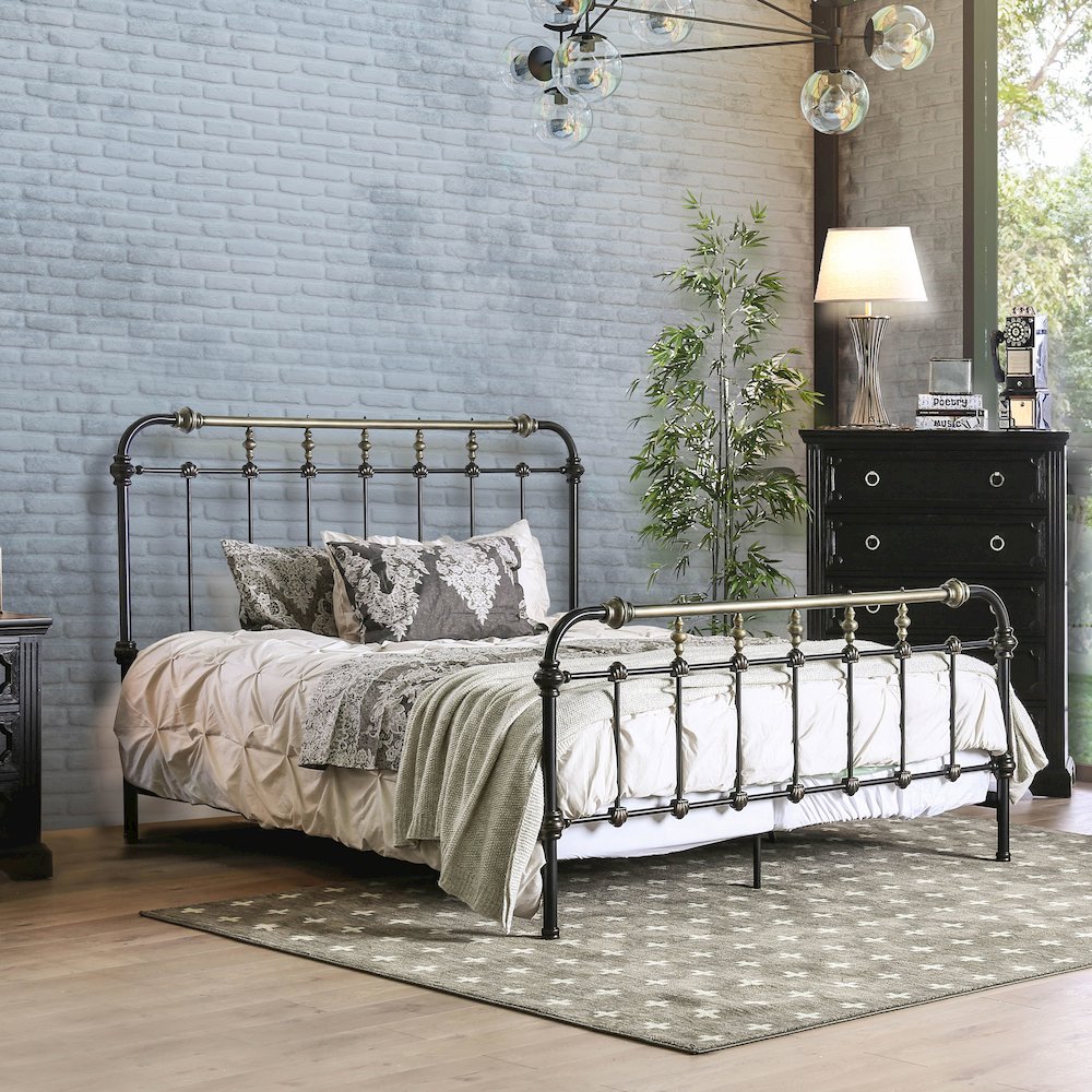 Cecil Transitional Metal Queen Spindle Bed in Antique Black. Picture 4
