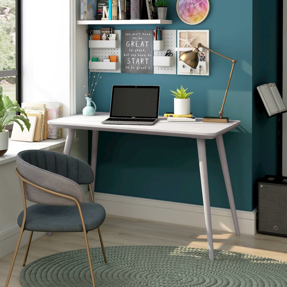 Asa Mid-century Wood Writing Desk in White Oak. Picture 3