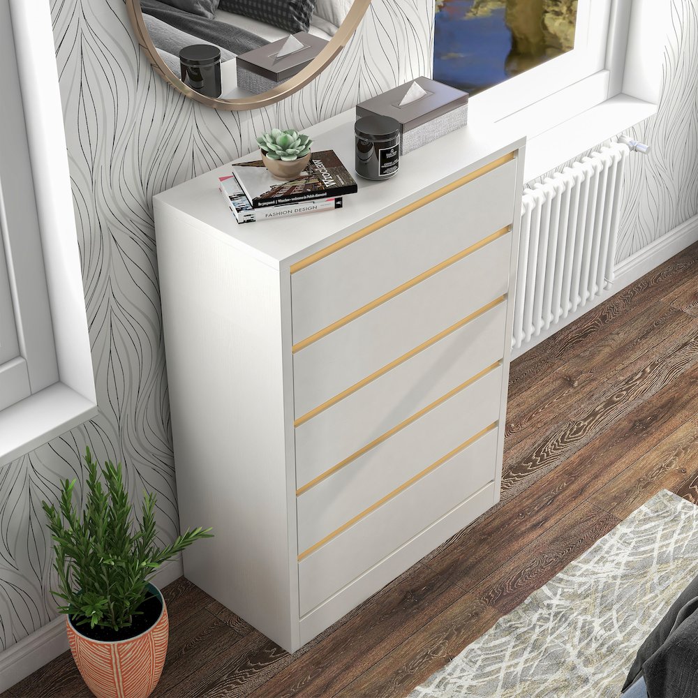 Kaol Modern Wood 5-Drawer Chest in White. Picture 3