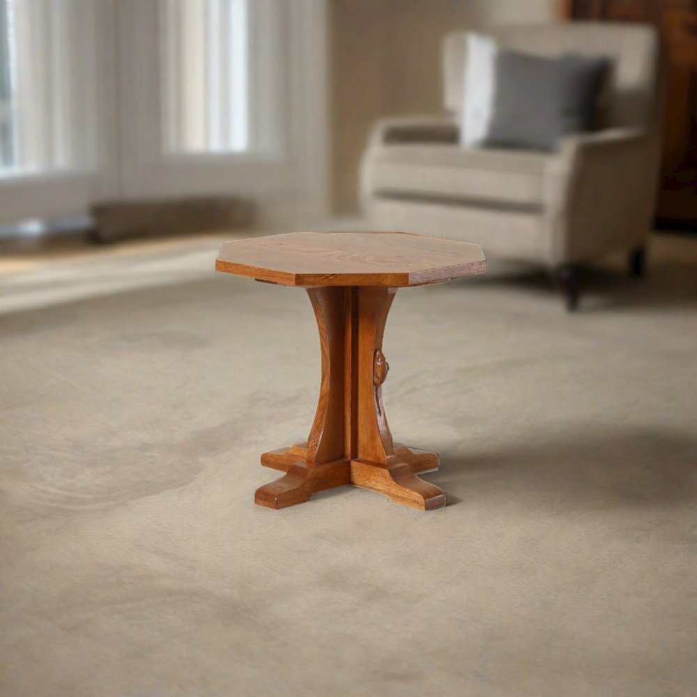 Mission Solid Oak Mouse Detail End Table - Michael's Cherry. Picture 8
