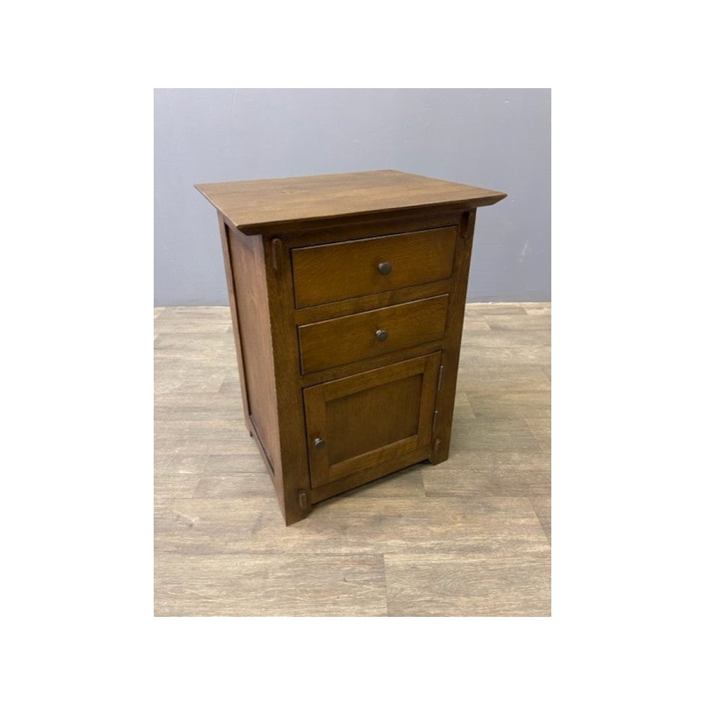 Mission Style Tapered Leg 2 Drawer Nightstand. Picture 3