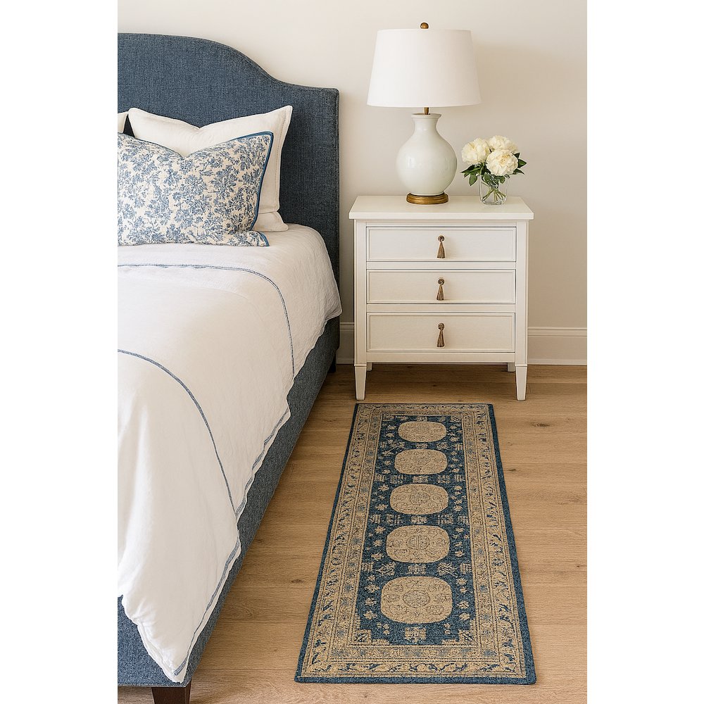 Area Rug Ultra Soft Washable Rug, Non Slip, Stain Resistant Rugs (2'7" x 9'). Picture 3