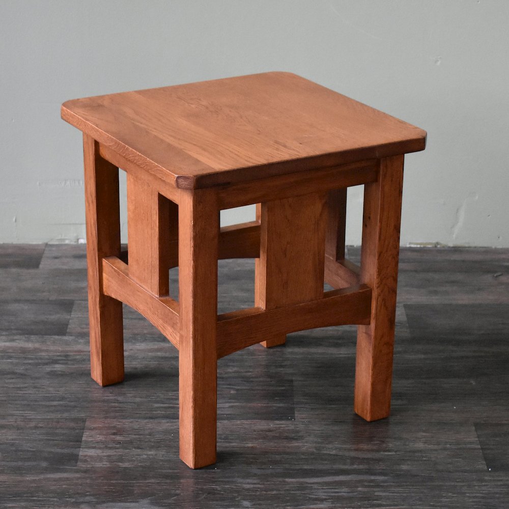 Mission Oak Slat End Table - Michael's Cherry. Picture 5
