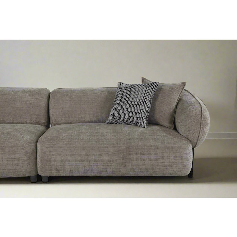 Nova Mid-Century Modern Sectional 4-Seater Sofa - 117". Picture 6
