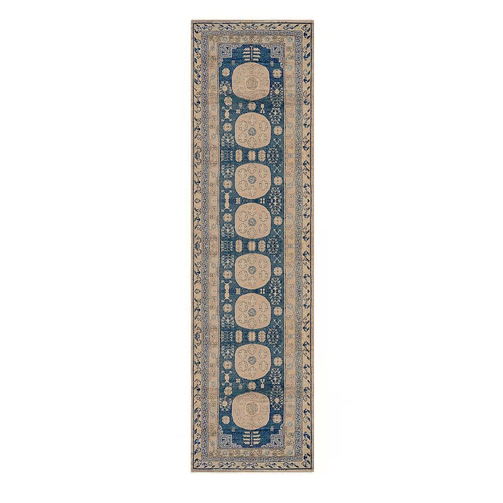 Area Rug Ultra Soft Washable Rug, Non Slip, Stain Resistant Rugs (2'7" x 9'). Picture 1