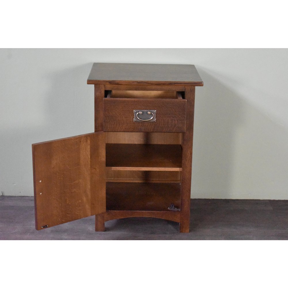 Mission Quarter Sawn Oak 1 Door, 1 Drawer Nightstand - Walnut (AW). Picture 3
