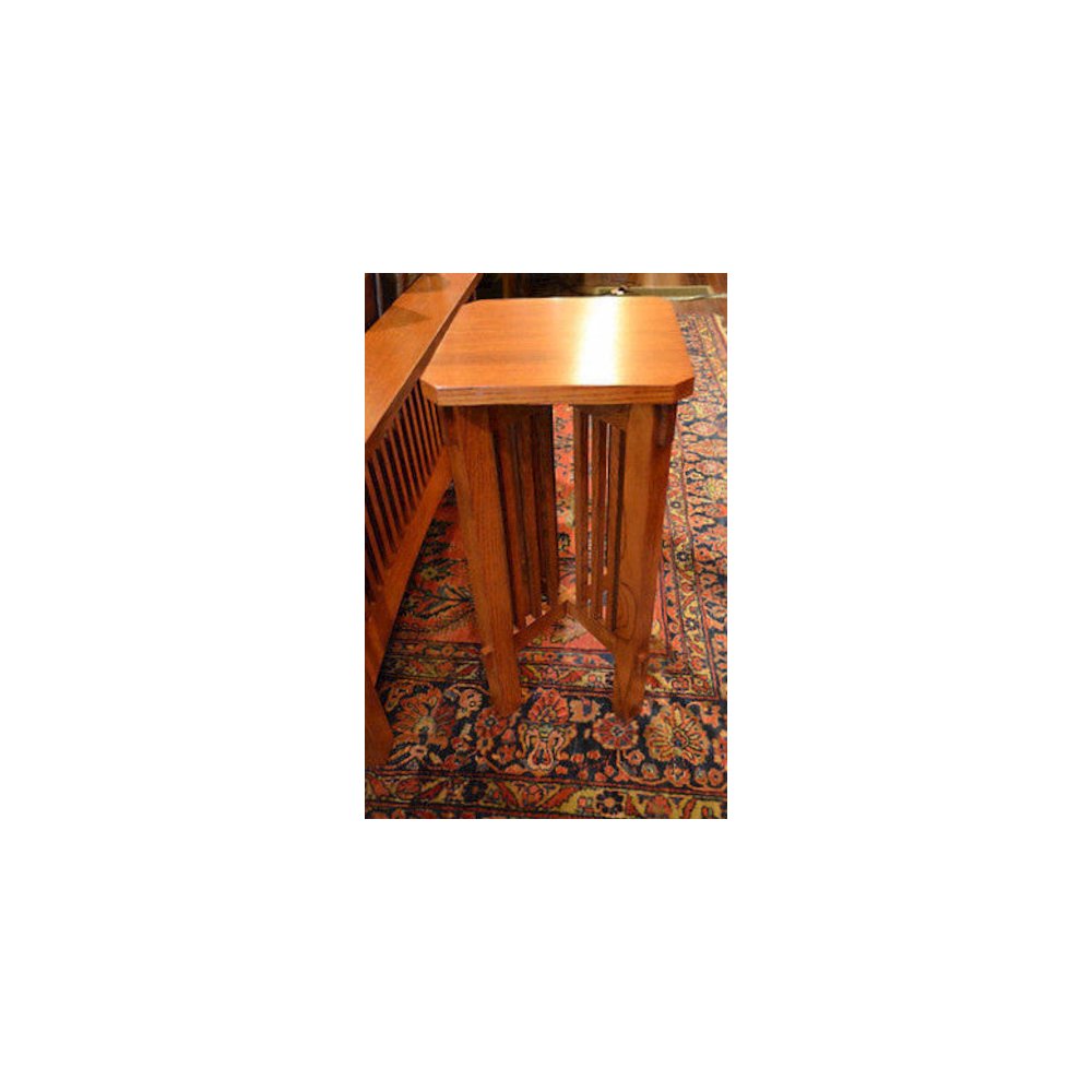 Mission Spindle Side Table / Plant Stand - Michael's Cherry. Picture 2