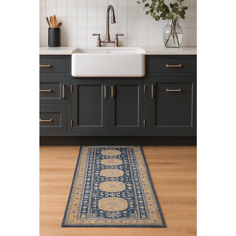 Area Rug Ultra Soft Washable Rug, Non Slip, Stain Resistant Rugs (2'7" x 9'). Picture 2
