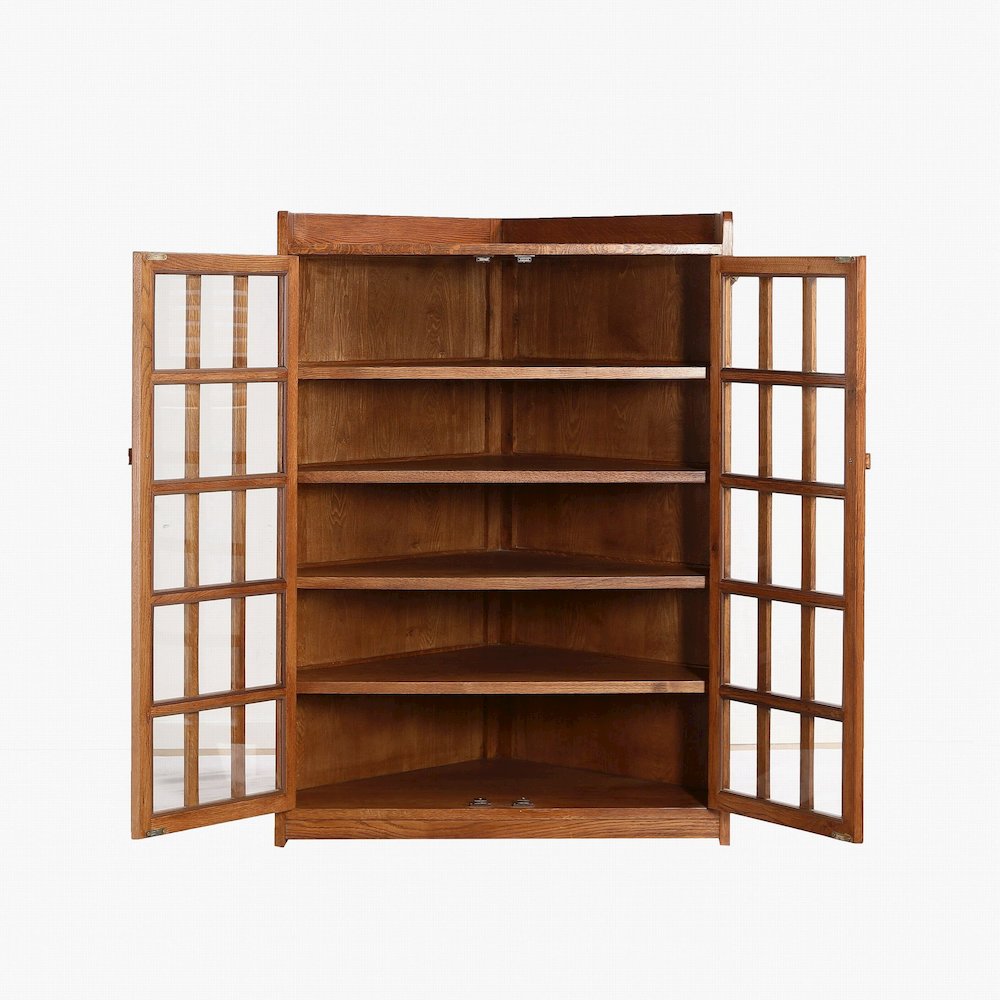 Mission Oak Corner Bookcase / Cabinet - Michael's Cherry. Picture 5