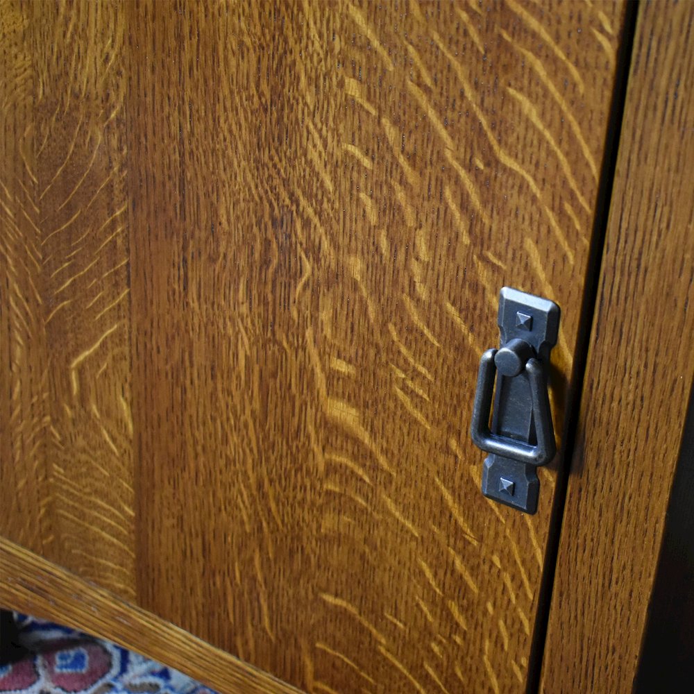 Mission Quarter Sawn Oak 1 Door/Drawer Nightstand Michael Cherry-MC-A. Picture 10