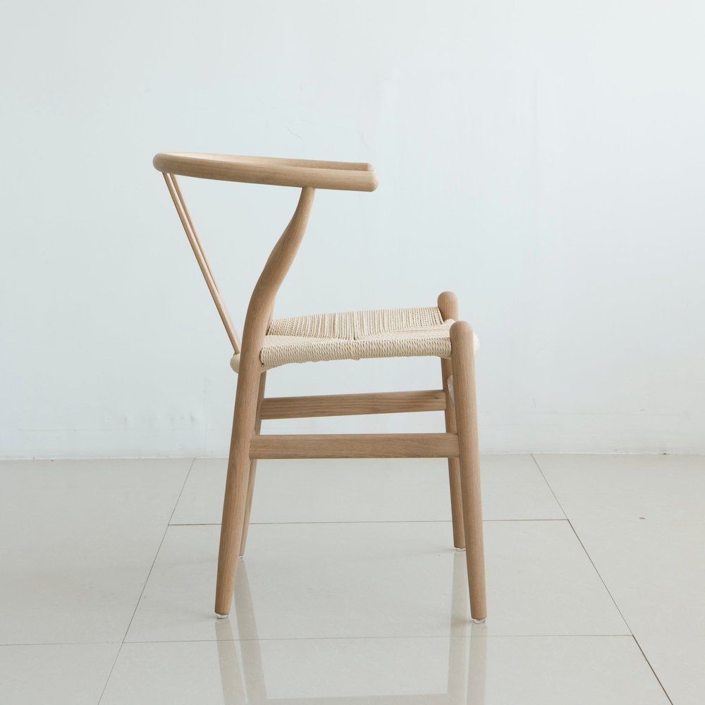 Set of 8 Isabella Mid-Century Dining chair - Solid American Oak. Picture 3