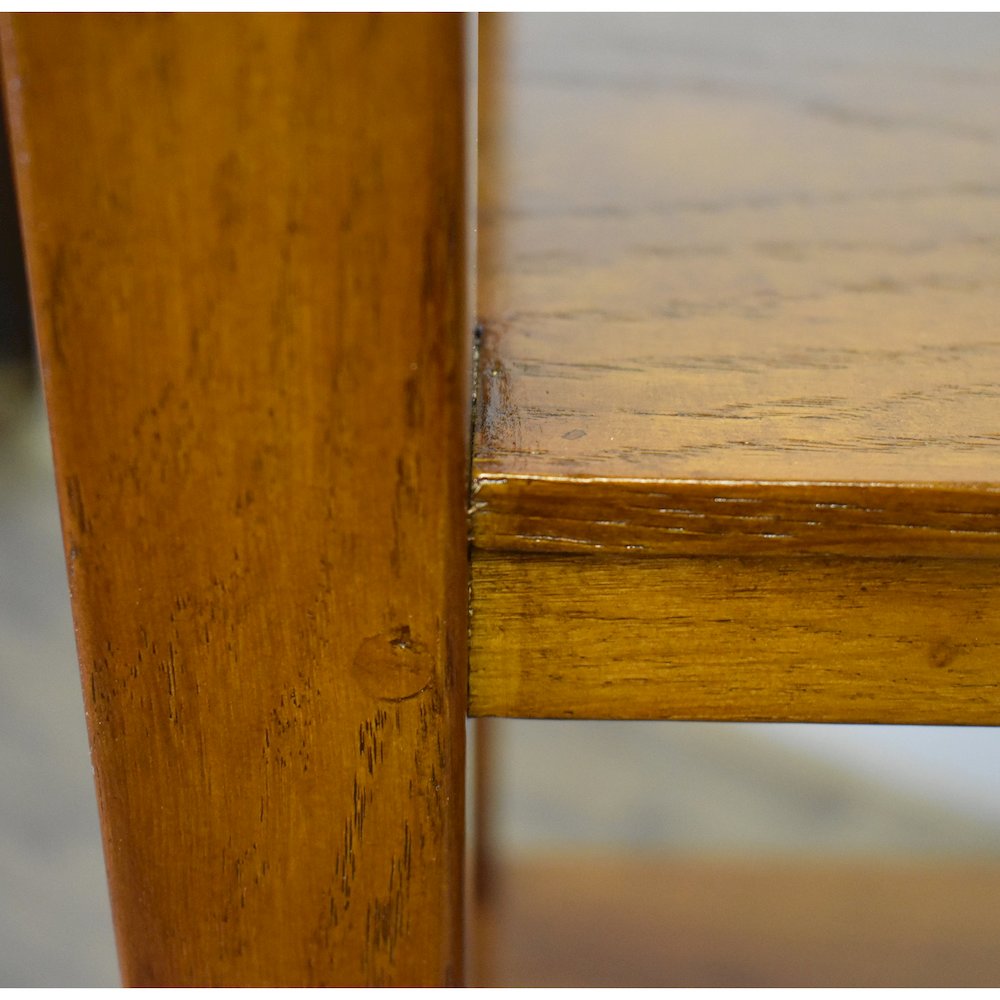 Mission Spindle Side 5 Shelf Bookcase - Michael's Cherry (MC1). Picture 6