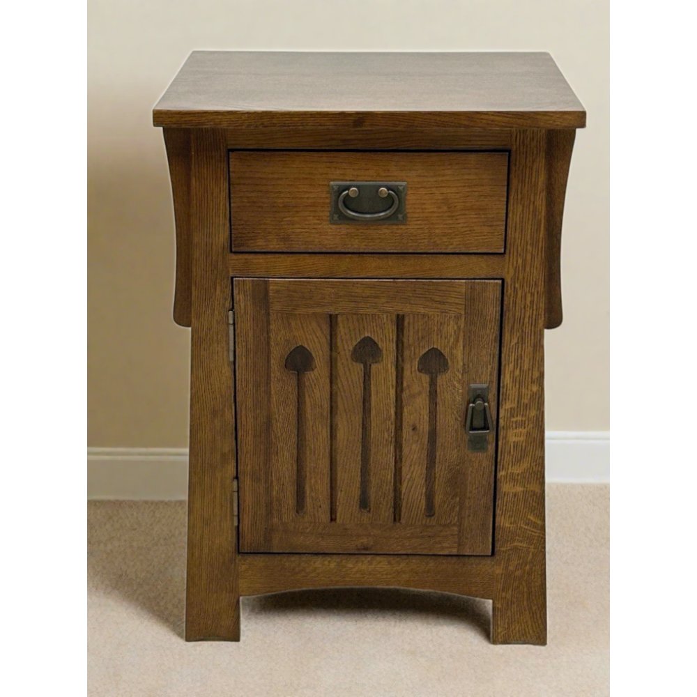 Mission Style Solid Quarter Sawn Oak Keyhole Nightstand - Walnut. Picture 5