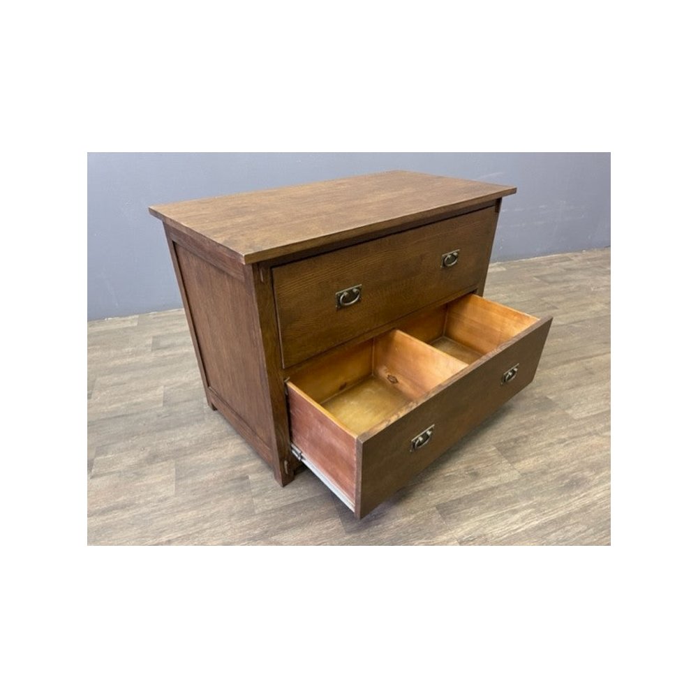 Mission Oak 2 Drawer Lateral File Cabinet. Picture 3
