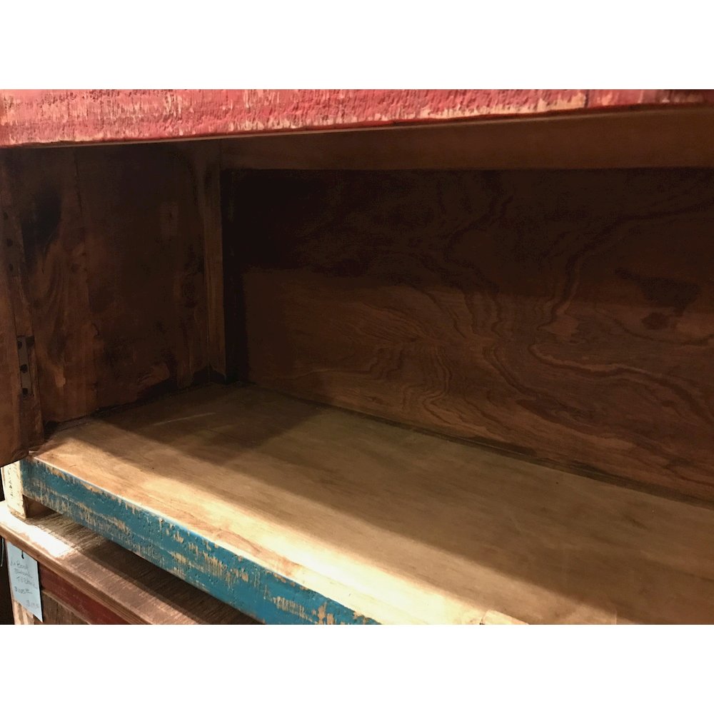 La Boca Glass Door TV Stand - 55". Picture 3