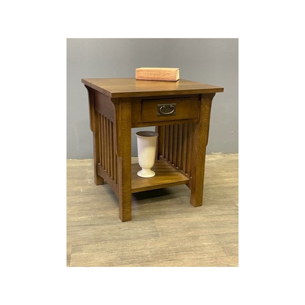 Mission 1 Drawer Crofter End Table. Picture 2