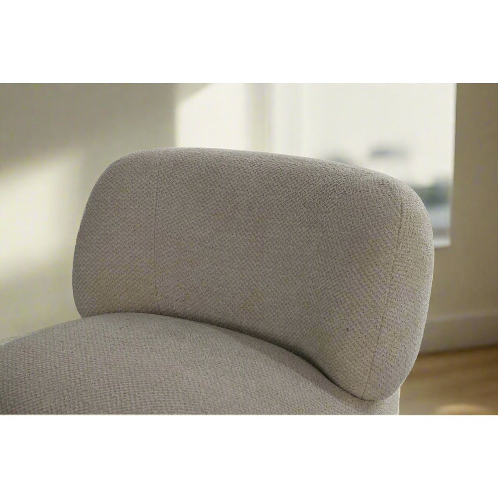 Forma Mid-Century Modern Swivel Livingroom Chair. Picture 7