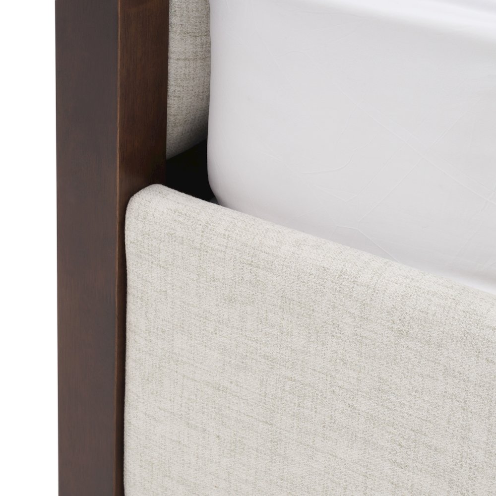 Modrest Manhattan - Eastern King Contemporary Cherry Canopy Bed. Picture 9