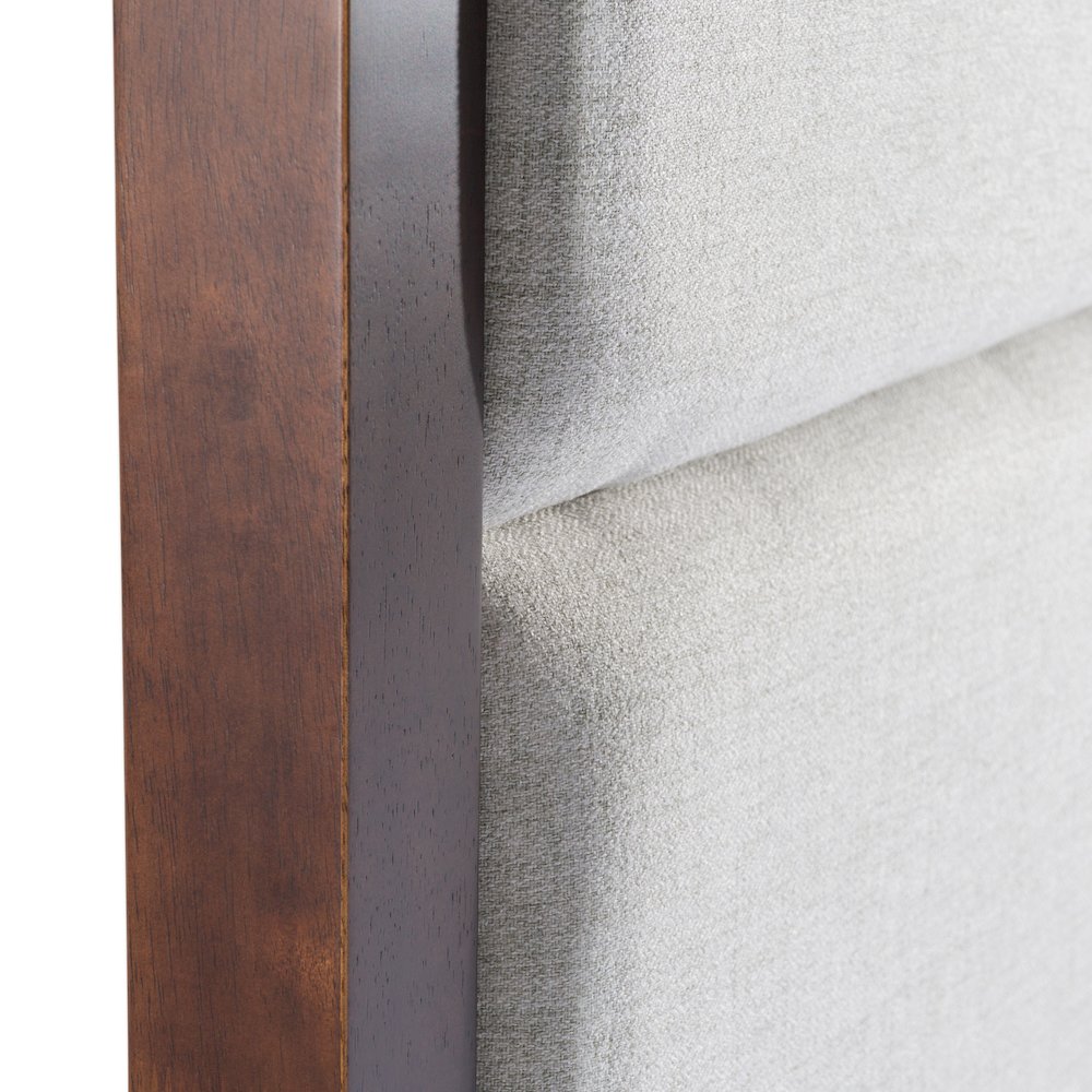 Modrest Manhattan - Eastern King Contemporary Cherry Canopy Bed. Picture 10