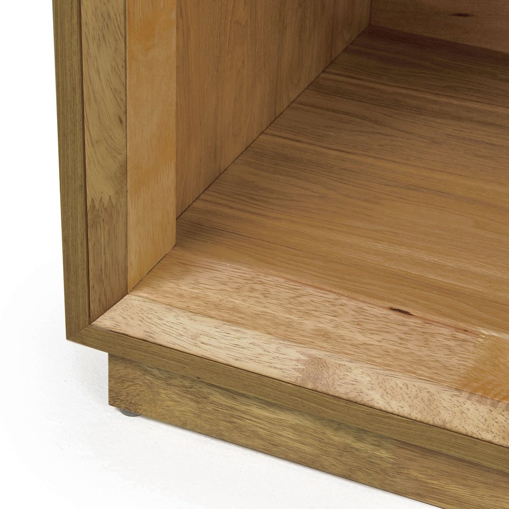 Santa Barbara - Modern Natural Nightstand. Picture 8