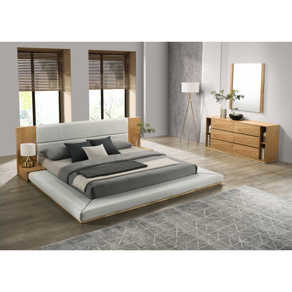Nova Domus Jagger - Queen Modern Natural Oak Bed. Picture 4