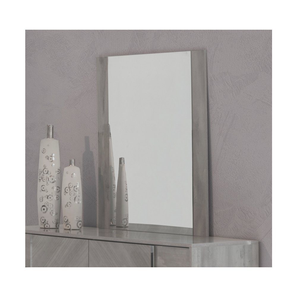 Nova Domus Alexa Italian Modern Grey Mirror. Picture 3