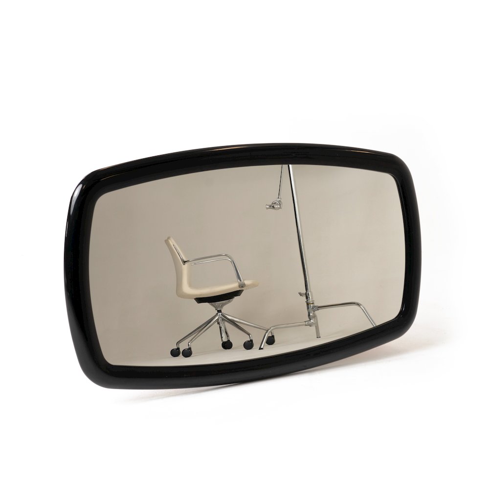 Modrest Mauer - Black Glam Mirror. Picture 2