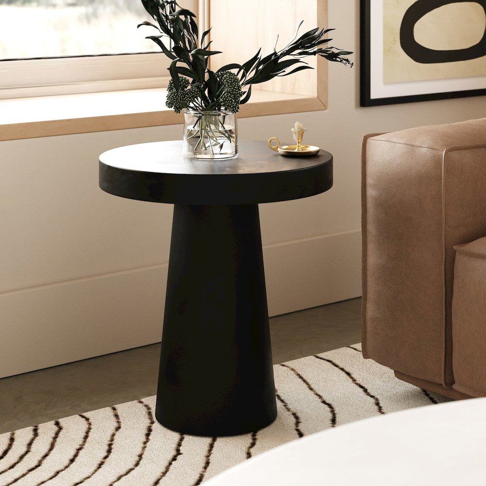 Desoto - Modern Black Concrete Round End Table. Picture 2