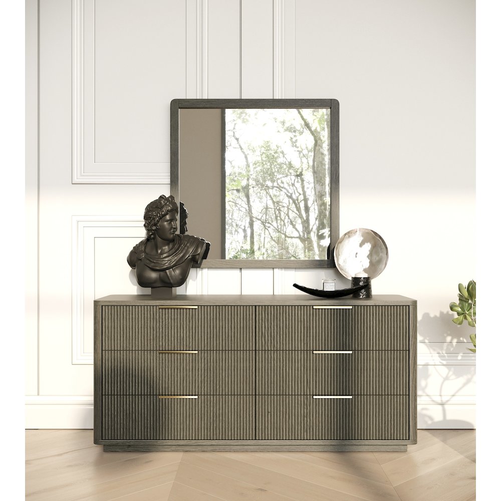 Nova Domus Santa Monica - Modern Grey Wash Dresser. Picture 2