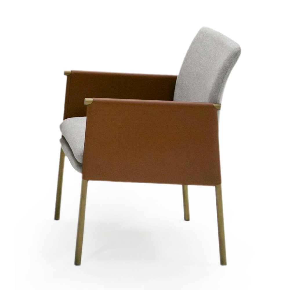 Modrest Pettit - Modern Light Grey/ Camel and Brass Arm Dining Chair. Picture 2