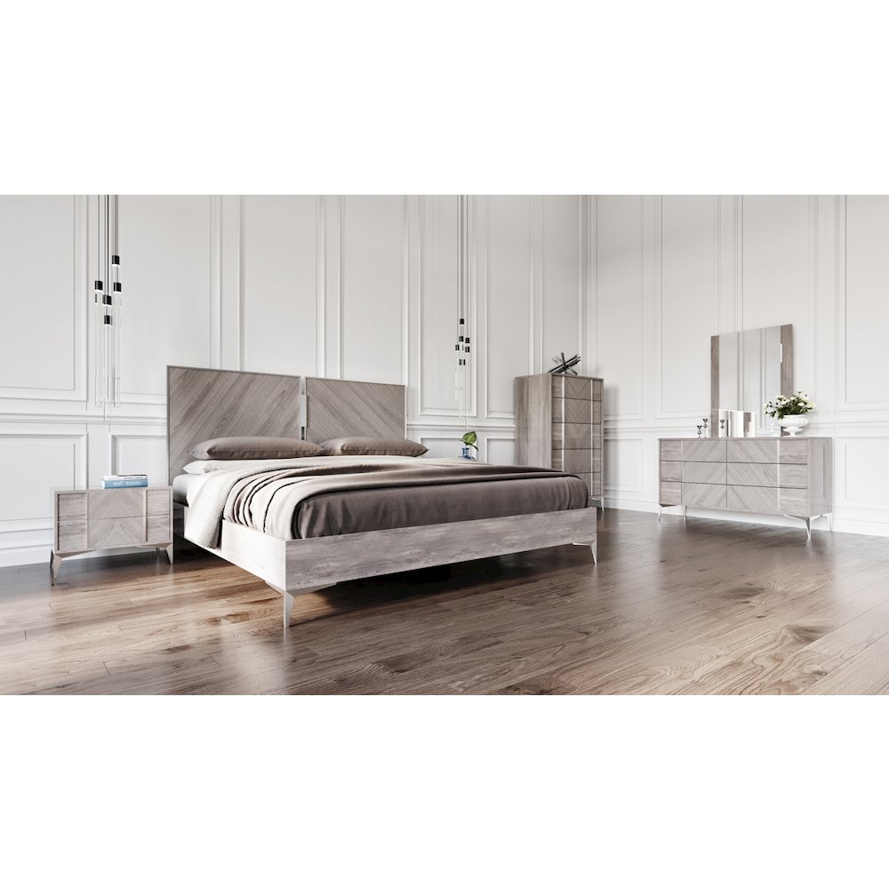 Nova Domus Alexa Italian Modern Grey Mirror. Picture 5