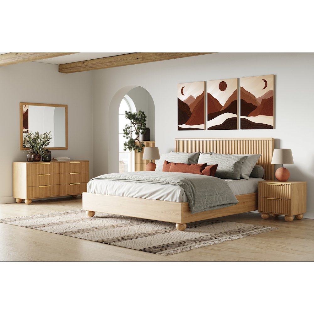 Modrest Winters - Queen Modern Natural Oak Bed. Picture 4