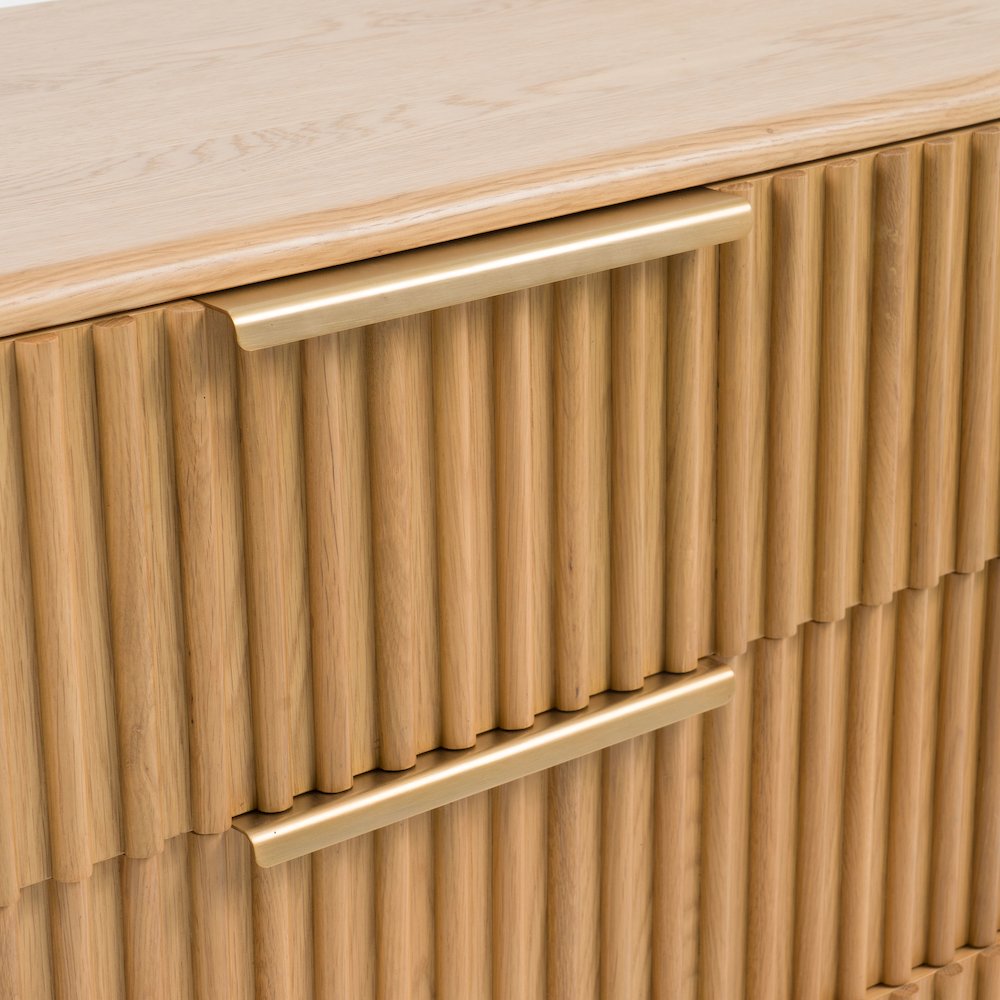 Modrest Winters - Modern Natural Oak Chest. Picture 11